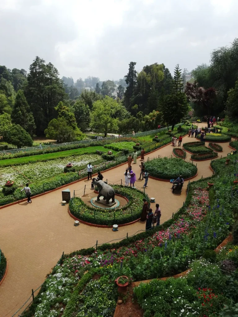 ooty botanical garden cab ooty